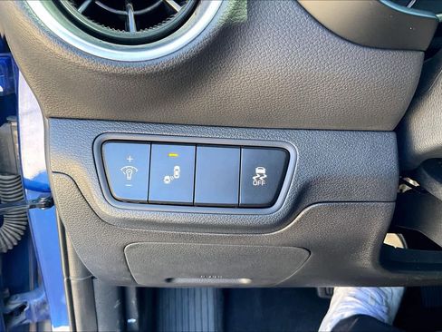 Used 2024 Kia Forte LXS w/ LXS Technology Package image 30