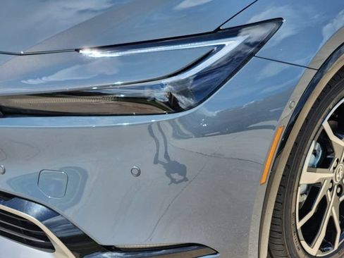 New 2026 Toyota Prius Plug-In Hybrid FWD image 7