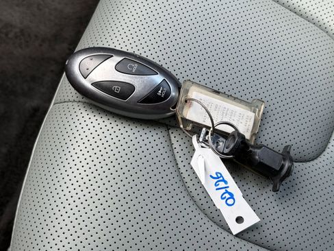 Used 2025 Hyundai Elantra Limited image 21