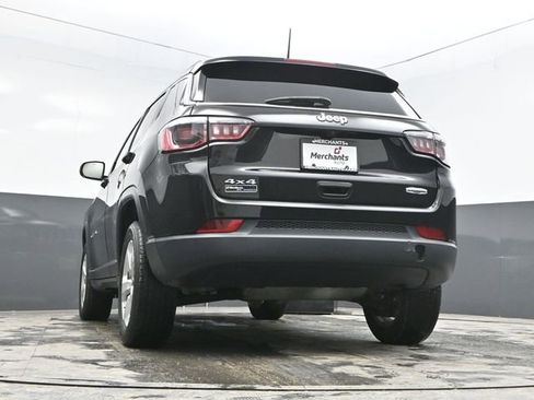 Used 2019 Jeep Compass Latitude w/ Popular Equipment Group image 31