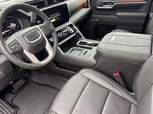 New 2026 GMC Sierra 2500 Denali w/ Denali Reserve Package image 9