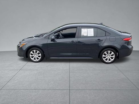 Used 2025 Toyota Corolla LE FWD image 4