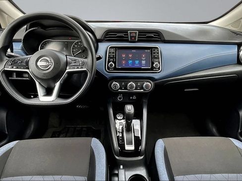 Used 2025 Nissan Versa SV FWD image 8