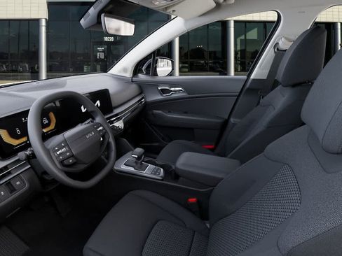 New 2026 Kia Sportage LX w/ LX Convenience Package FWD image 17
