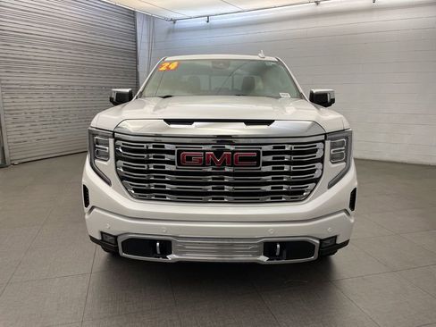 Used 2024 GMC Sierra 1500 Denali w/ Technology Package image 9