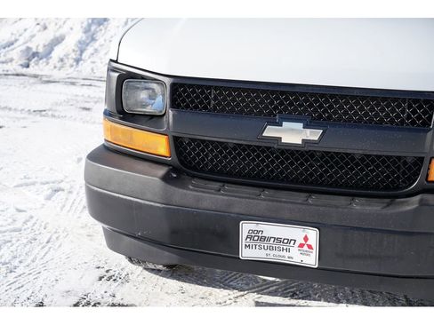 Used 2017 Chevrolet Express 2500 LS image 9