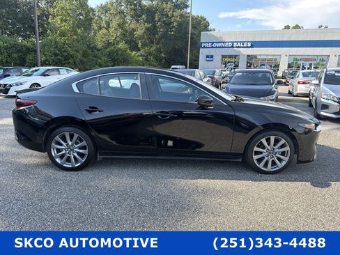 Used 2023 MAZDA MAZDA3 s FWD image 6