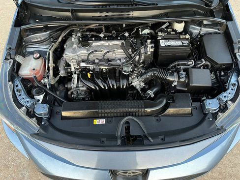 Used 2021 Toyota Corolla LE image 27