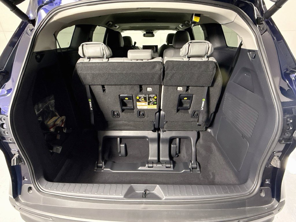 Used 2026 Toyota Sienna XLE FWD image 27