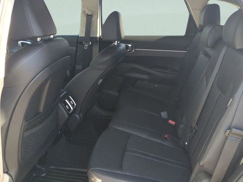 New 2026 Kia Sorento S FWD image 11