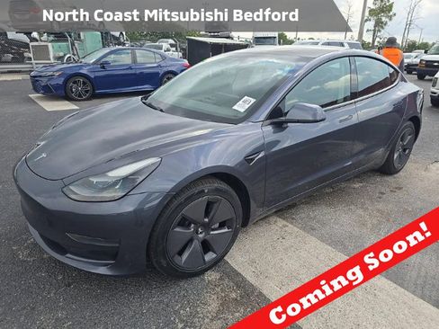 Used 2023 Tesla Model 3 Standard Range RWD image 1