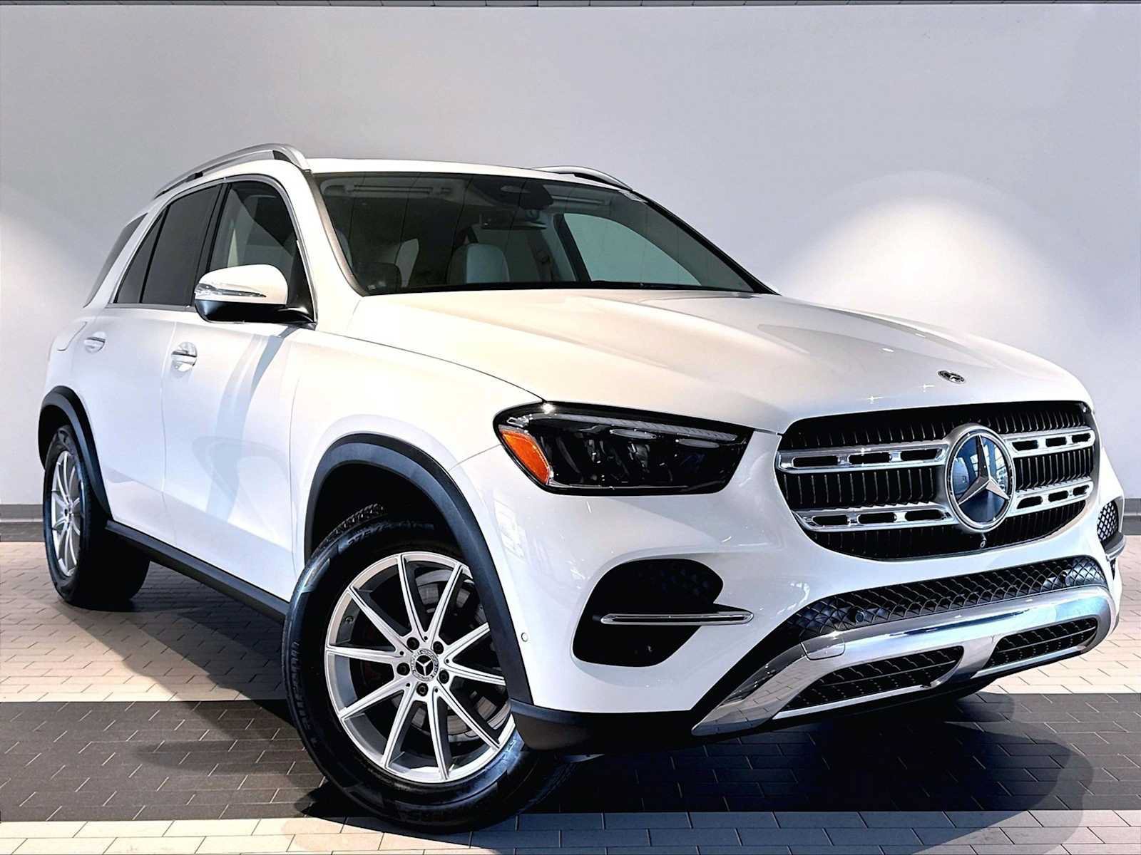 Used 2024 Mercedes-Benz GLE 350 4MATIC image 12