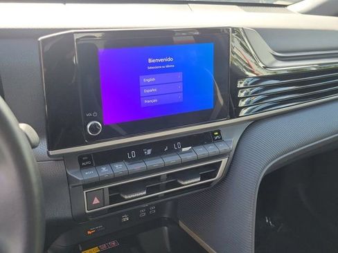 Used 2025 Toyota Camry SE FWD image 21