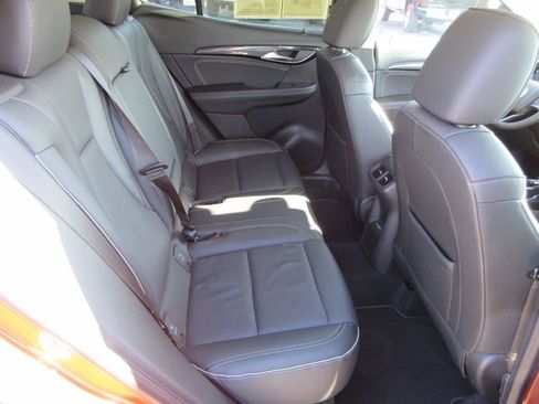 Certified 2022 Buick Envision Essence w/ Technology Package I image 18