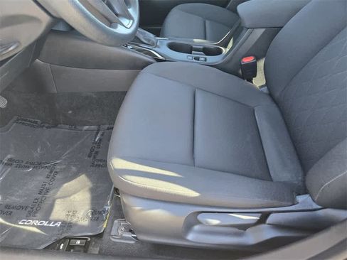Used 2023 Toyota Corolla LE image 17