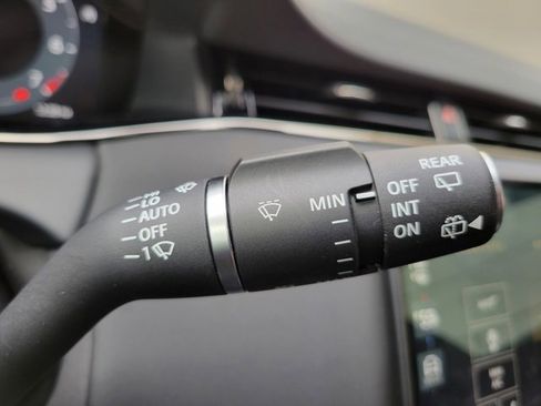 Used 2026 Land Rover Range Rover Evoque S image 36