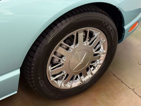 Used 2002 Ford Thunderbird RWD image 23
