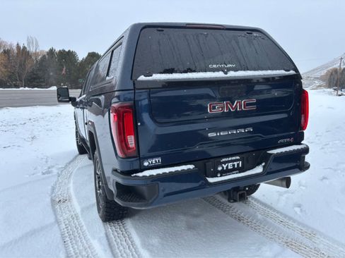 Used 2021 GMC Sierra 2500 AT4 w/ AT4 Premium Plus Package image 9