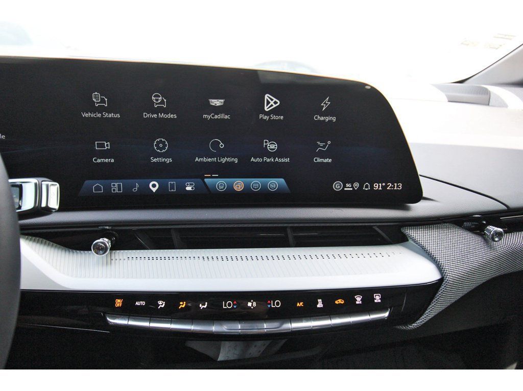 New 2027 Cadillac Optiq Luxury AWD/4WD image 16