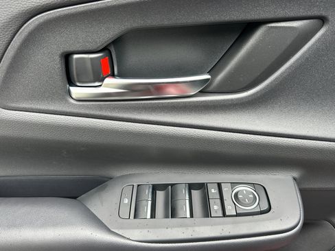 New 2026 Toyota Prius Plug-In Hybrid image 9