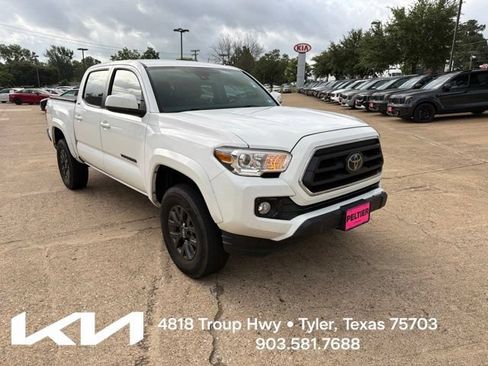 Used 2021 Toyota Tacoma SR5 RWD image 1