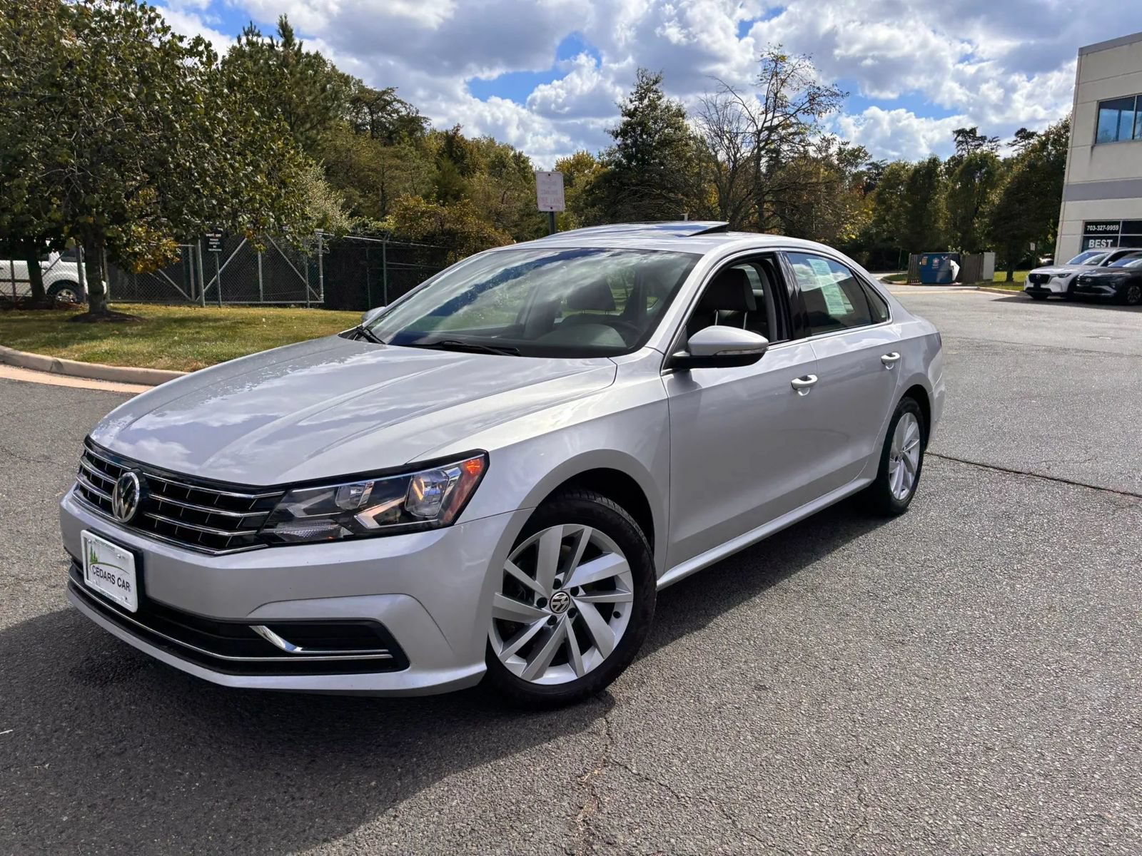 Used 2018 Volkswagen Passat 2.0T SE FWD image 26