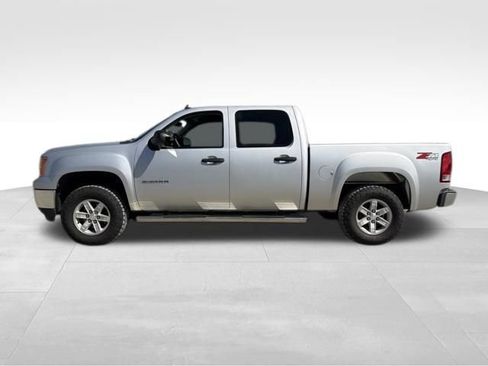 Used 2013 GMC Sierra 1500 SLE w/ Power Tech Package AWD/4WD image 8