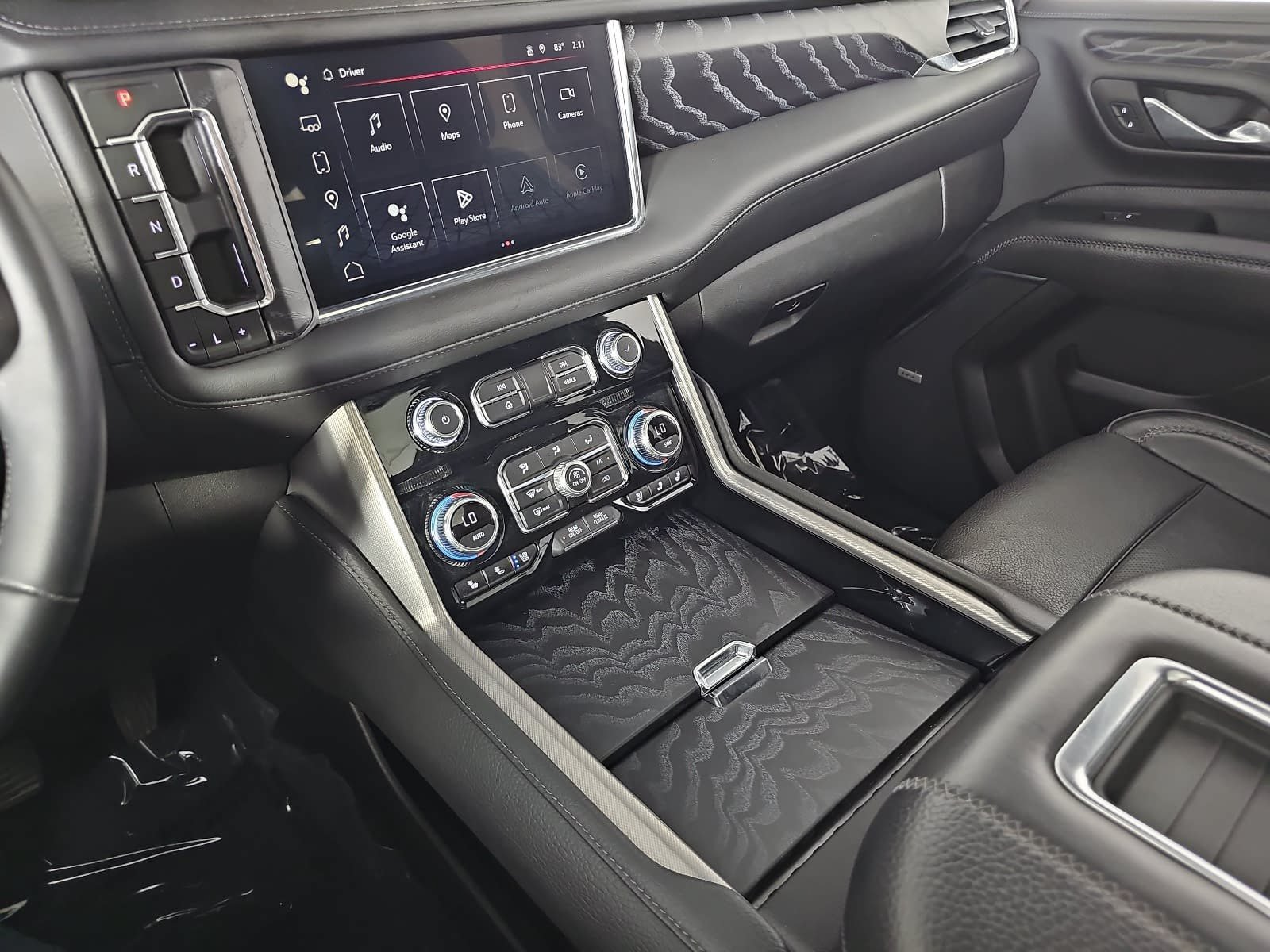 Used 2023 GMC Yukon XL Denali AWD/4WD image 24