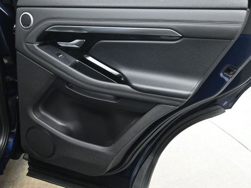 Used 2021 Land Rover Range Rover Evoque R-Dynamic S image 17