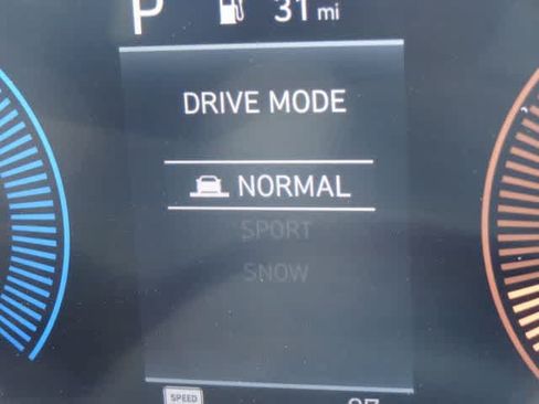 Used 2024 Hyundai Kona SEL AWD/4WD image 30