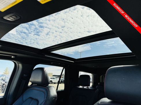 Used 2023 Ford Expedition Limited image 4