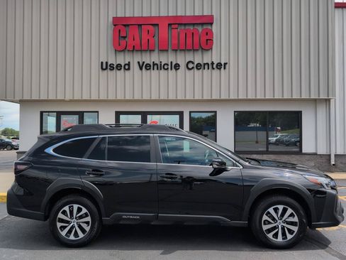 Used 2023 Subaru Outback Premium AWD/4WD image 1