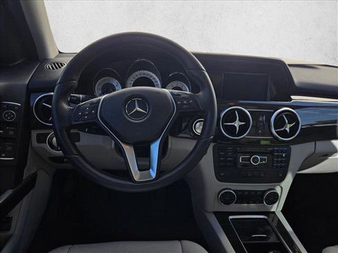 Used 2015 Mercedes-Benz GLK 350 4MATIC image 15