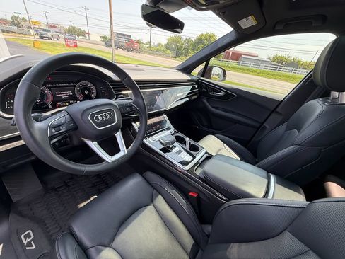 Used 2025 Audi Q7 3.0T Prestige AWD/4WD image 14