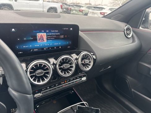 Used 2023 Mercedes-Benz GLA 250 4MATIC image 36