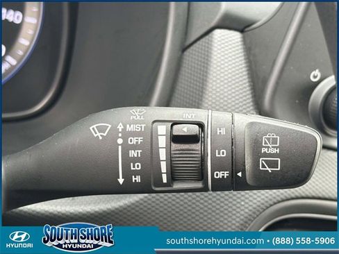 Certified 2022 Hyundai Kona SE image 25