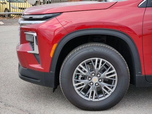 New 2026 Chevrolet Traverse LT w/ Driver Confidence Package image 8