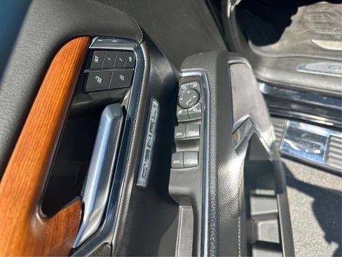 Used 2022 GMC Sierra 1500 Denali AWD/4WD image 16