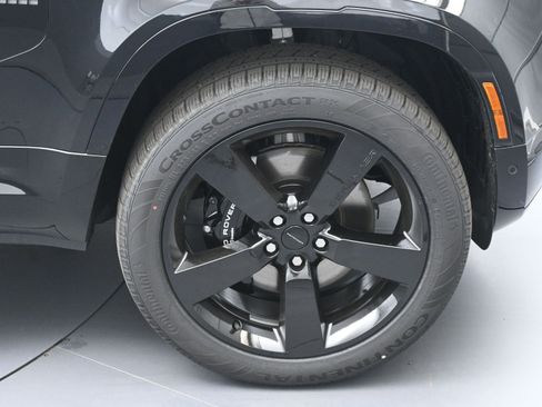 New 2026 Land Rover Defender 130 V8 image 11