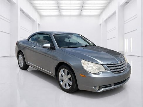 Used 2010 Chrysler Sebring Limited FWD image 16