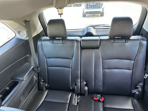 Used 2016 Honda Pilot Touring image 28
