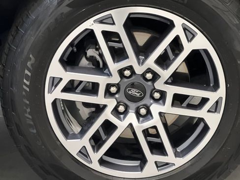 Used 2025 Ford Expedition Active AWD/4WD image 73