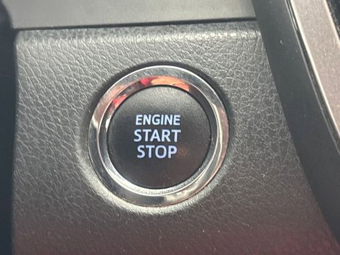 Used 2021 Toyota Camry XSE image 19