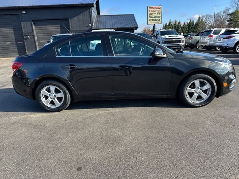 Used 2016 Chevrolet Cruze LT w/ Technology Package image 2