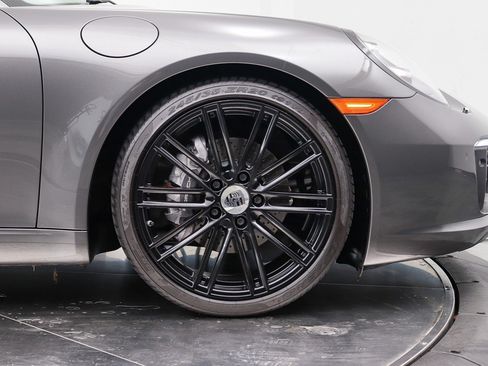 Used 2017 Porsche 911 Carrera image 21
