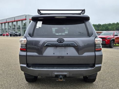 Used 2021 Toyota 4Runner Venture w/ Moonroof Package AWD/4WD image 4