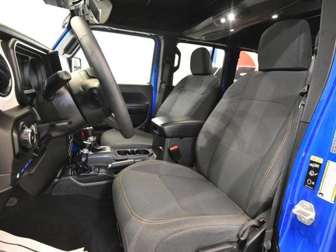 Used 2024 Jeep Wrangler Unlimited w/ Convenience Group AWD/4WD image 14