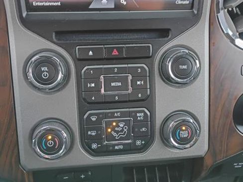 Used 2015 Ford F250 Lariat w/ Chrome Package image 16