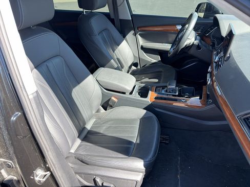 Used 2022 Audi Q5 2.0T Premium Plus image 18