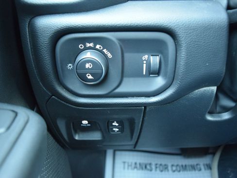 Used 2025 RAM 1500 Big Horn image 27